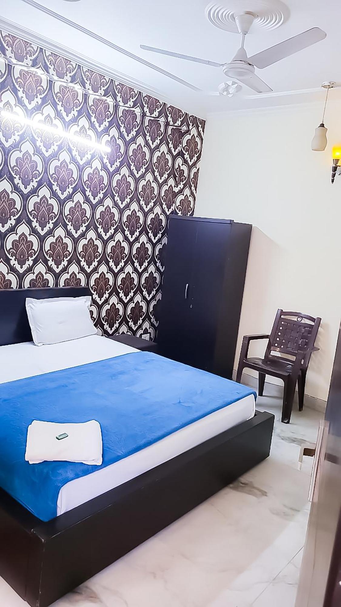 Deluxe Room In Cr Park Neu-Delhi Exterior foto